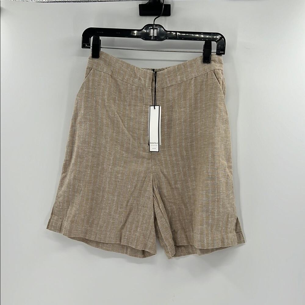 Bagatelle Collection Women's Woven Chino Shorts - Tan/Metallic Silver - XS - NWT